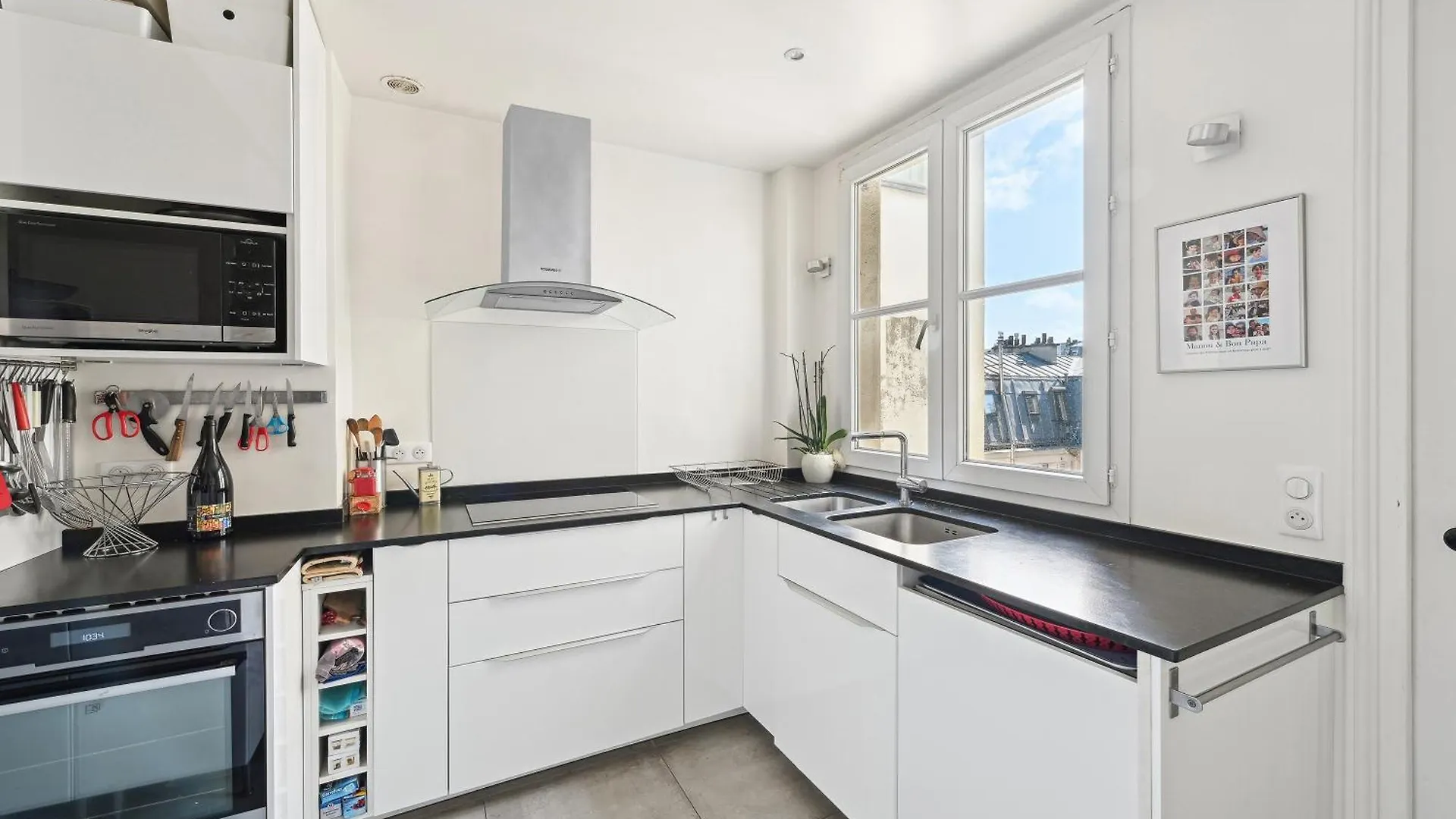 Veeve - Palatial By The Park Apartment Paris
